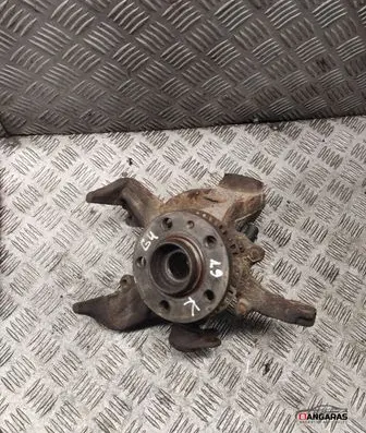 Volkswagen Golf IV Front wheel hub