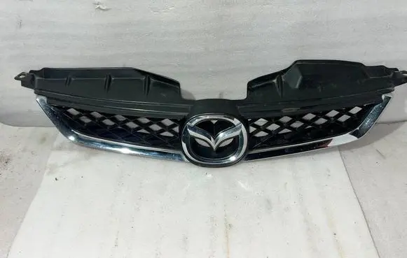 Mazda 5 Front grill