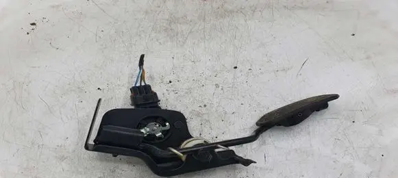 Toyota Corolla Verso AR10 Accelerator throttle pedal NOCODE