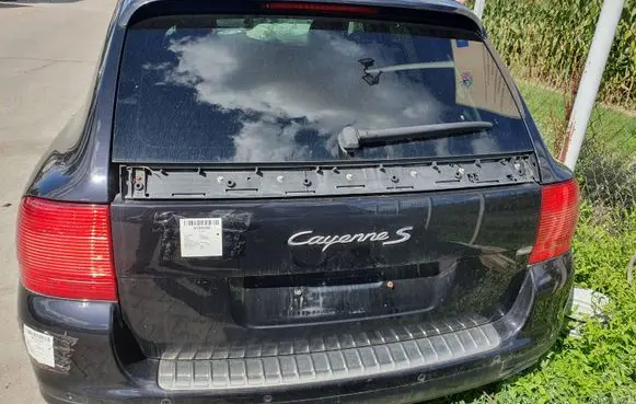Porsche Cayenne (9PA) Tailgate/trunk/boot lid LC9Z