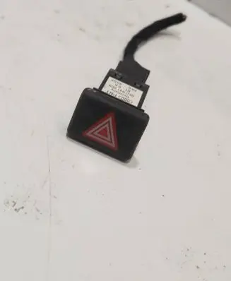 Audi A4 S4 B6 8E 8H Hazard light switch 8E0941509