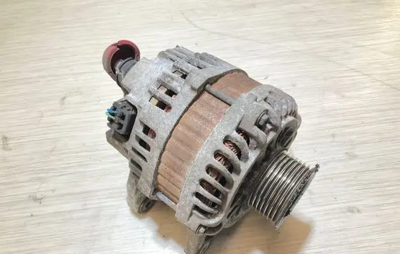 Nissan Note (E11) Generator/alternator 23100BC00A
