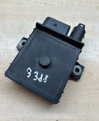 Mercedes-Benz CLS C219 Glow plug pre-heat relay A6421532079