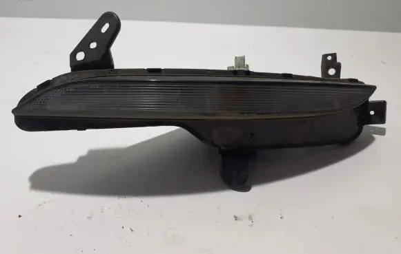 Renault Megane IV Front reflector 261306376R