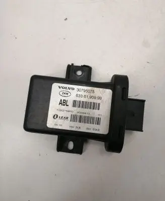 Volvo V70 Light module LCM 30795075