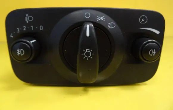 Ford Focus Light switch 6G9T13A024AF