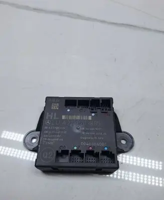 Mercedes-Benz C W204 Door control unit/module A2128203885 A2124423332 A2128204126