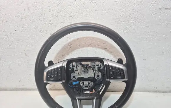 Land Rover Discovery Sport Steering wheel 