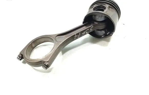 Peugeot 407 Piston with connecting rod 