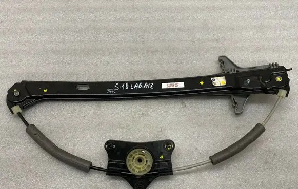 Skoda Superb B8 (3V) Rear door window regulator motor 3V0839462