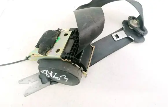 Renault Megane II Front seatbelt 8200377276