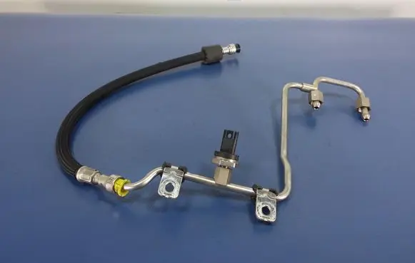 BMW M4 F82 F83 Fuel line pipe 7848561