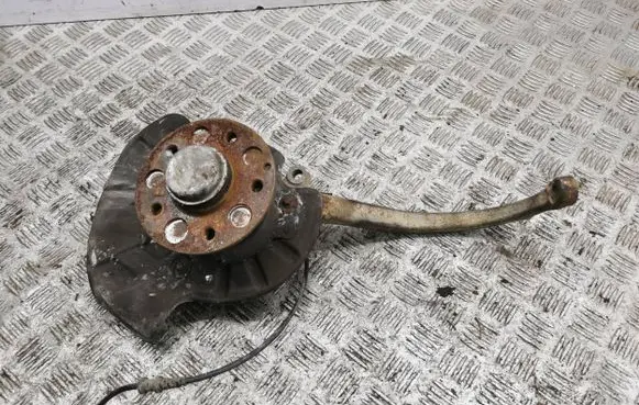 Mercedes-Benz S W220 Front wheel hub