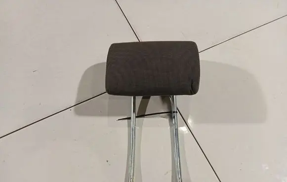 Ford Focus C-MAX Front seat headrest