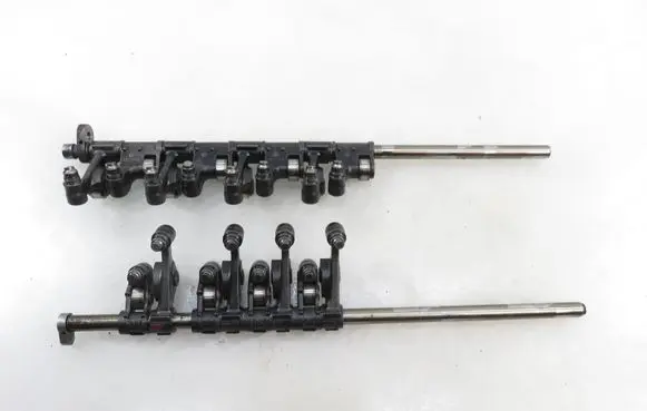 Volkswagen Golf V Camshaft 