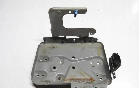 Nissan Note (E12) Battery bracket HR12DDR