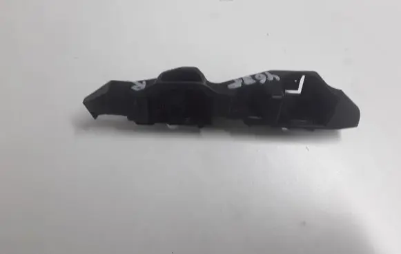 Front bumper mounting bracket