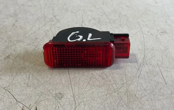 Audi Q7 4M Rear door interior light 6Y0947411