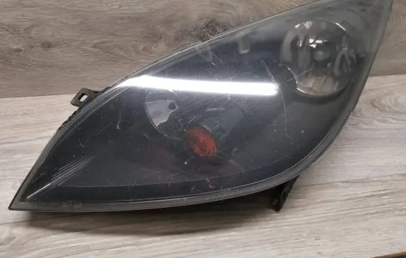 Mitsubishi Colt Headlight/headlamp 0301208221 8301A993