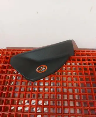 Mercedes-Benz E W212 Dashboard side end trim 2126800407
