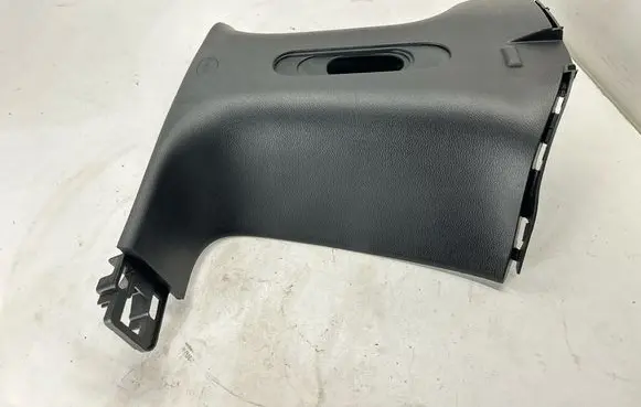 Chrysler Pacifica (C) pillar trim 5RH65DX9AG 101870130BLR