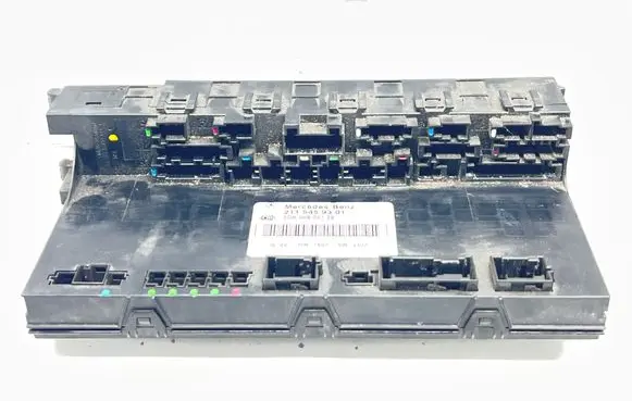 Mercedes-Benz E W211 Fuse module 2115459301 5DK00804729