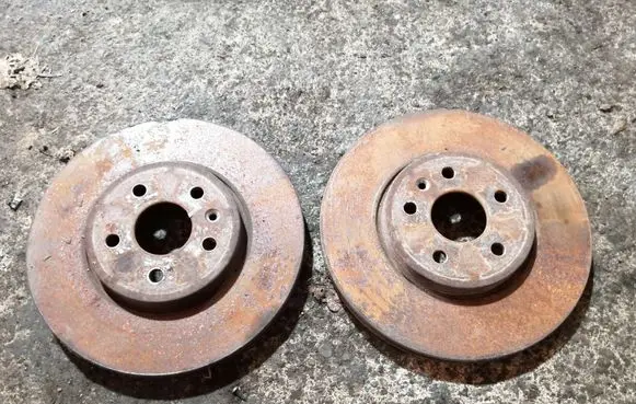 Buick Encore I Front brake disc