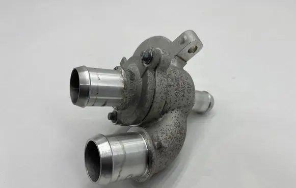 Ford Kuga III Thermostat/thermostat housing LX6E8A587AC LX6E8K528AB