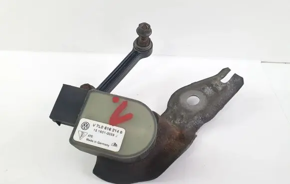 Audi Q7 4L Air suspension front height level sensor 7L0616214B