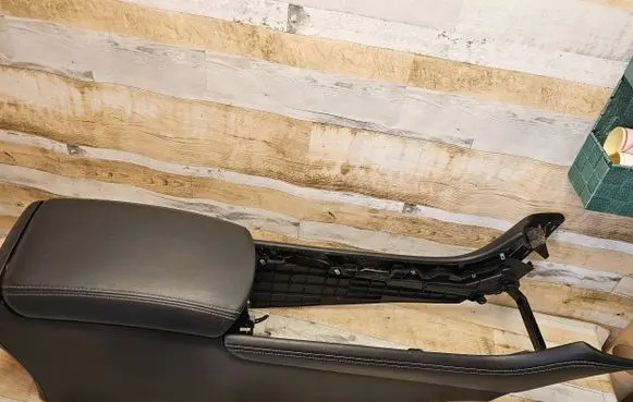 Infiniti Q50 Armrest 969104GT0A 969264GT0A 969114GT0A