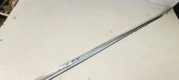 Peugeot 607 Front door glass trim molding
