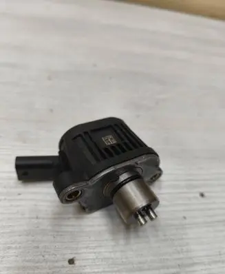 Audi Q2 - Camshaft vanos timing valve 04E906048A