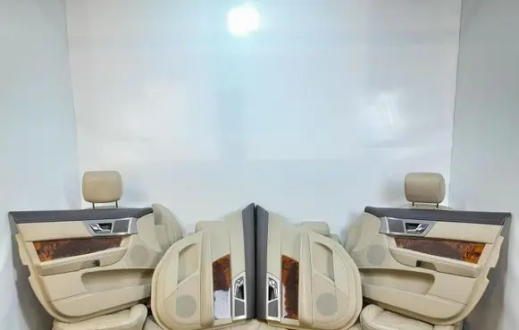 Seat set