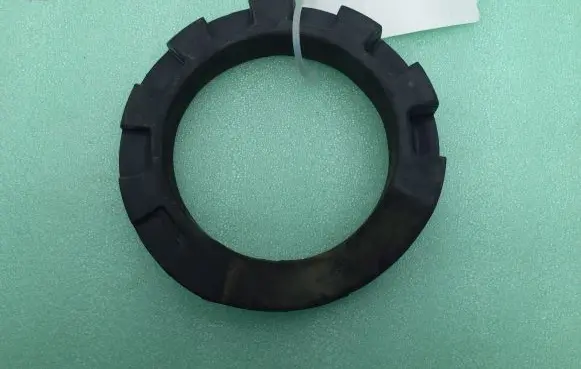 Porsche 911 996 Rear coil spring rubber mount 99333350400