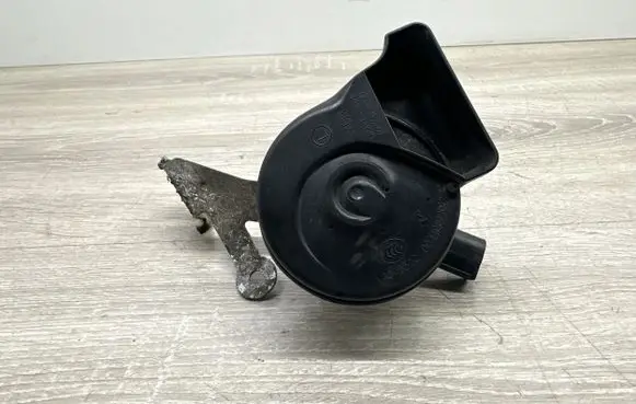 Volkswagen PASSAT CC Horn signal A046522
