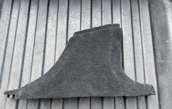 Mercedes-Benz S W222 (B) pillar trim (bottom) A2226904425 A2226909204