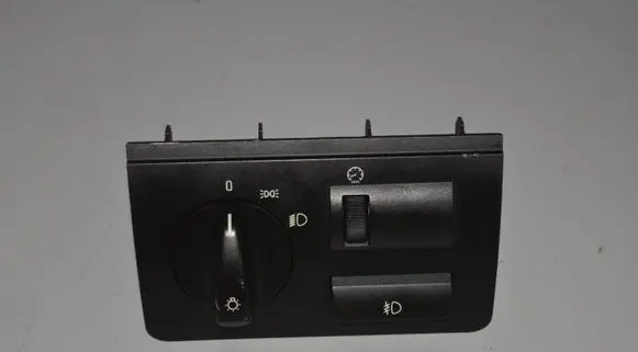 BMW X5 E53 Light switch 8372205