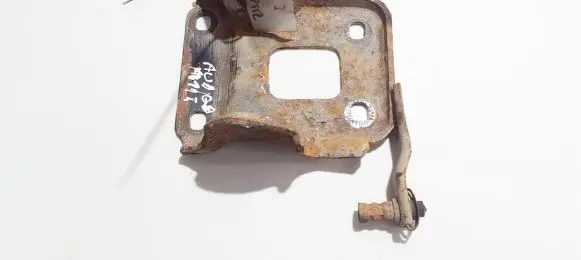 Audi A4 S4 B5 8D Bracket in trunk/boot 