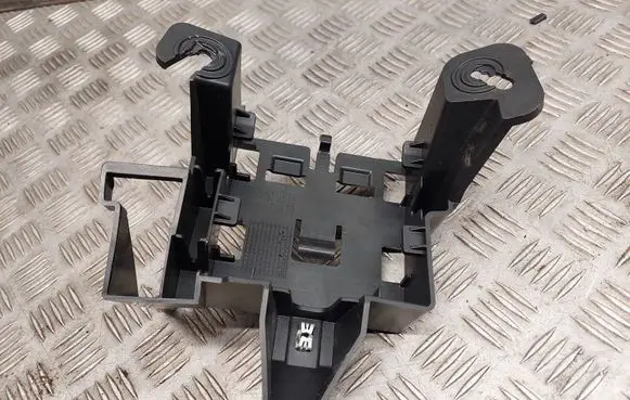 Chevrolet Camaro Holder (bracket) 23332562
