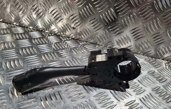 Skoda Octavia Mk1 (1U) Indicator stalk