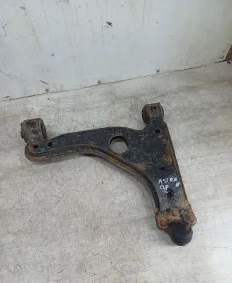 Opel Astra H Front lower control arm/wishbone 1399