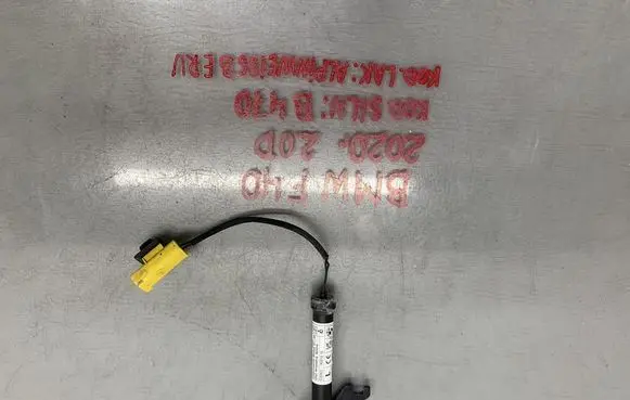 BMW 1 F40 Bonnet Pedestrian Airbag Actuator 7450943
