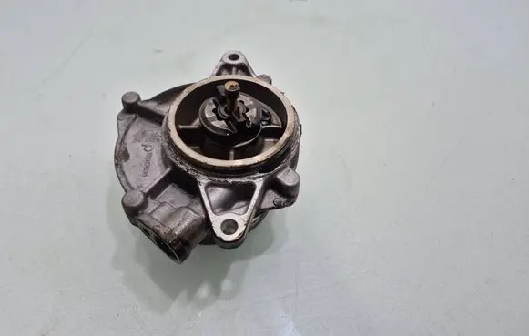 Audi A6 S6 C6 4F Vacuum pump 05T211660 7000130202 057145100L