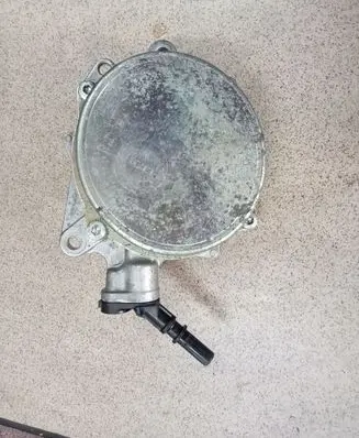 Peugeot 207 Vacuum pump