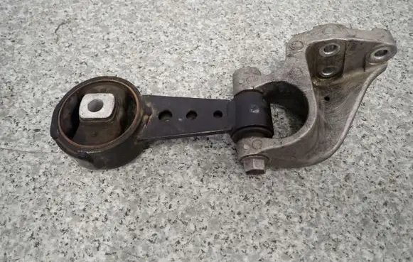 Suzuki Ignis Engine mount vacuum valve 