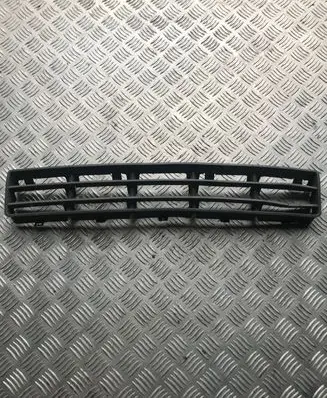 Volkswagen Golf IV Front bumper lower grill 1J0853677D