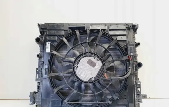 BMW X5 G05 Intercooler radiator 8697883