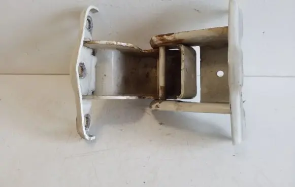 Renault Trafic III (X82) Loading door lower hinge 904101690R