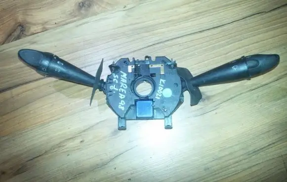 Wiper turn signal indicator stalk/switch