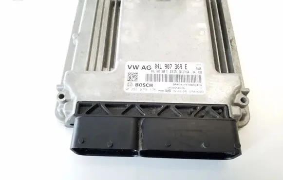 Audi A3 S3 8V Engine control unit/module 04L907309E 0281019175
